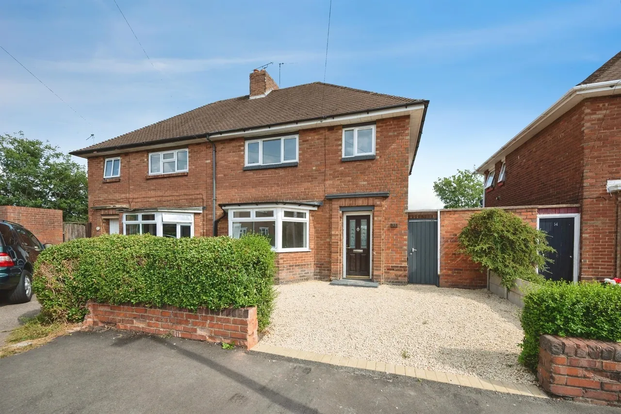 3 bed house for sale — Kent Place, Dudley