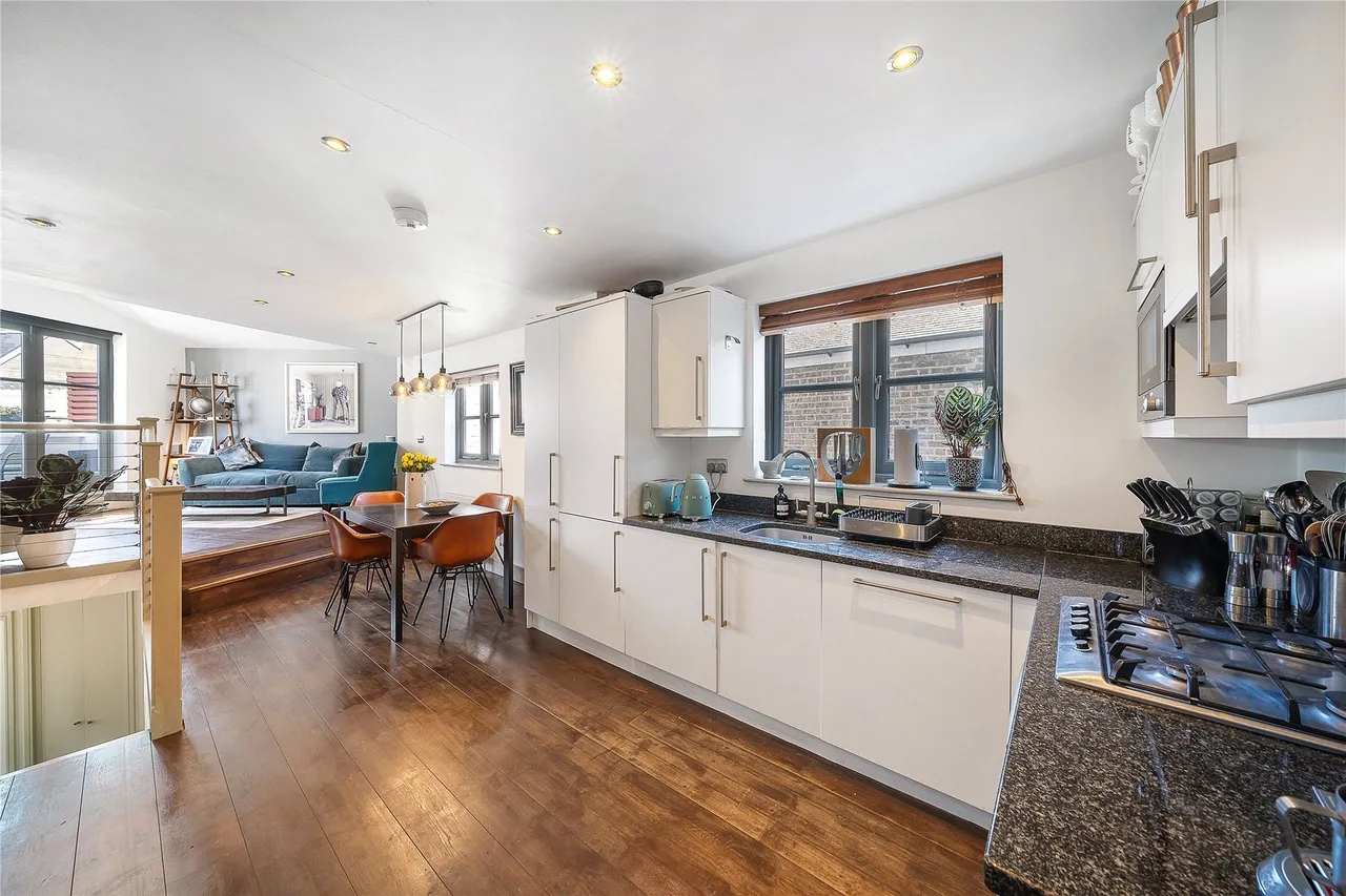 Shorrolds Road, London, SW6, photo 2