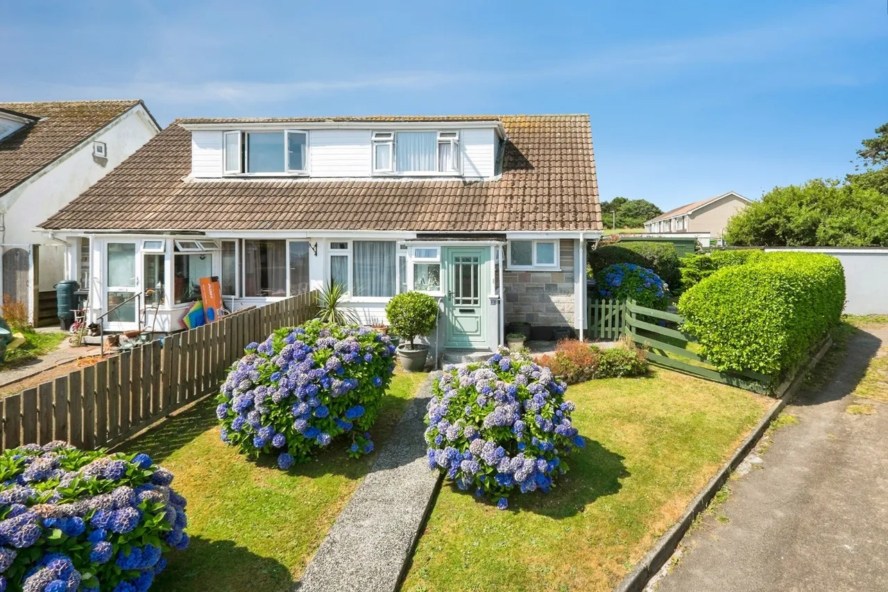 2 bed house for sale, Faugan Road, Penzance, TR18