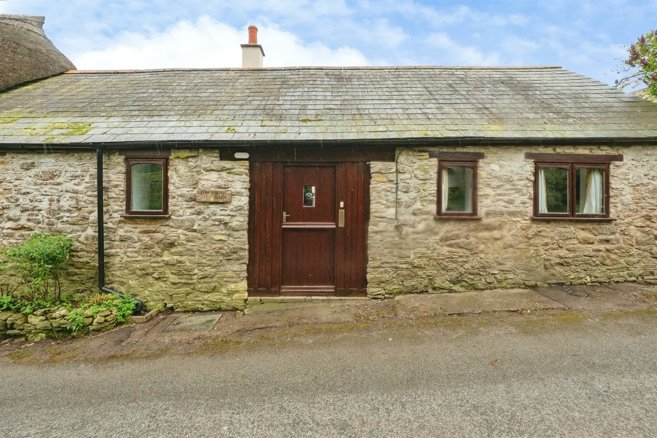 Chalk Pit Lane, Litton Cheney, DT2, photo 4