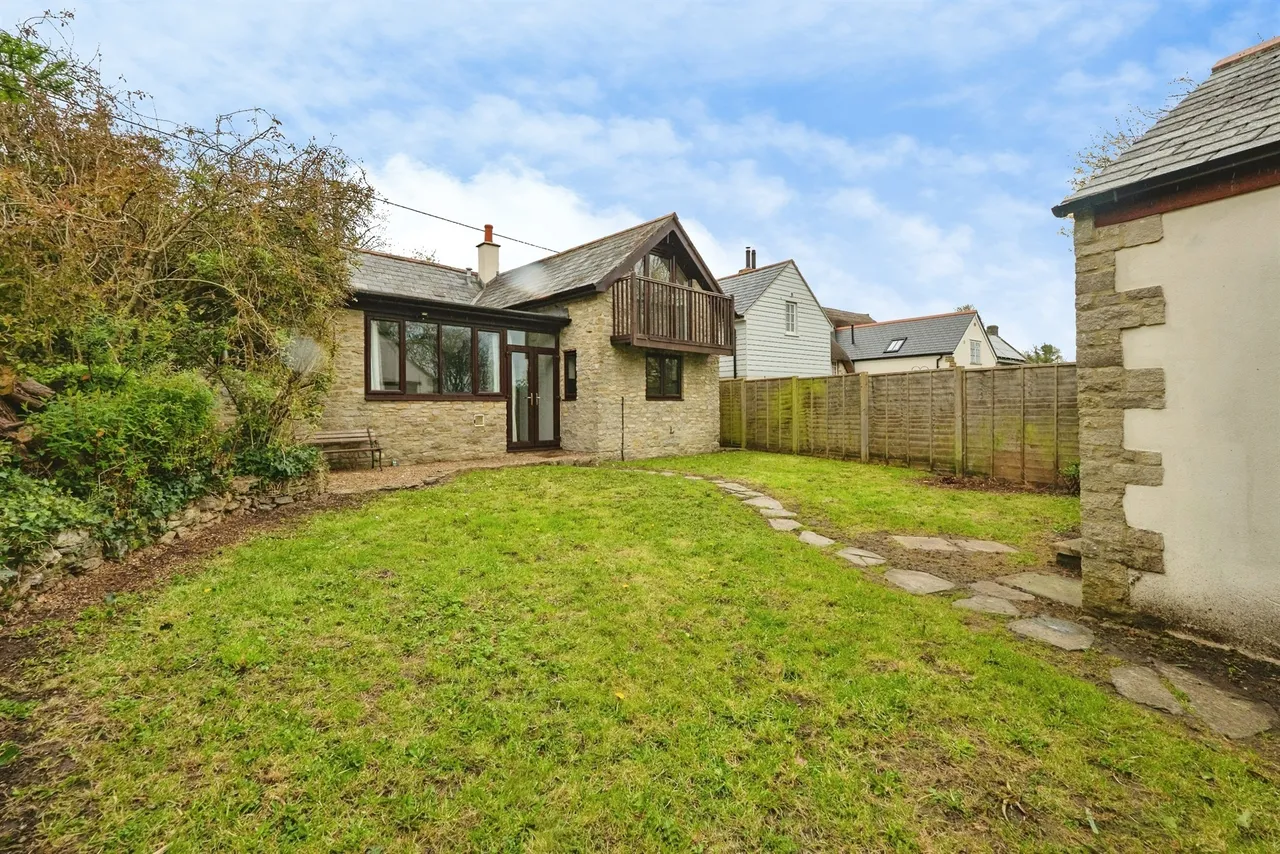 Chalk Pit Lane, Litton Cheney, DT2, photo 17