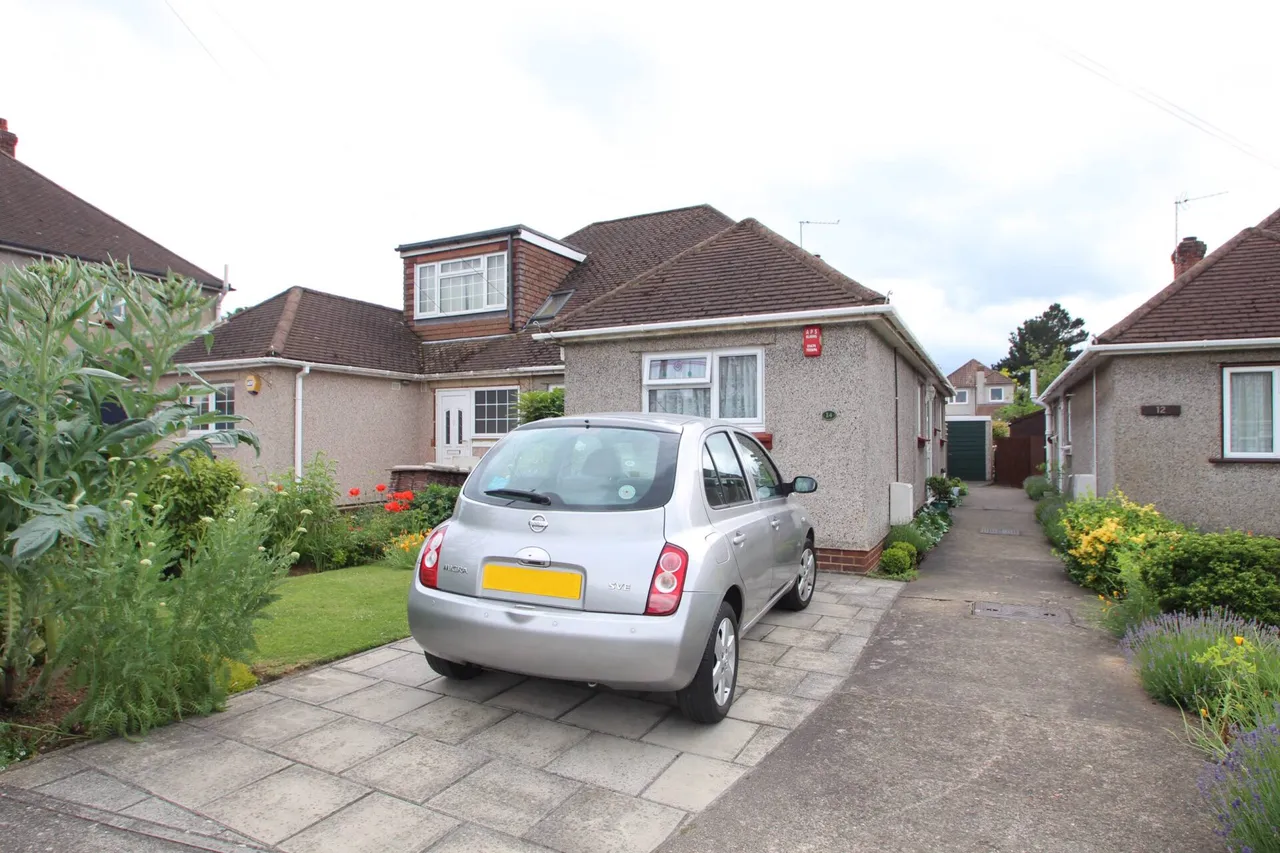 2 bed house for sale — Rosedale Close, Dartford