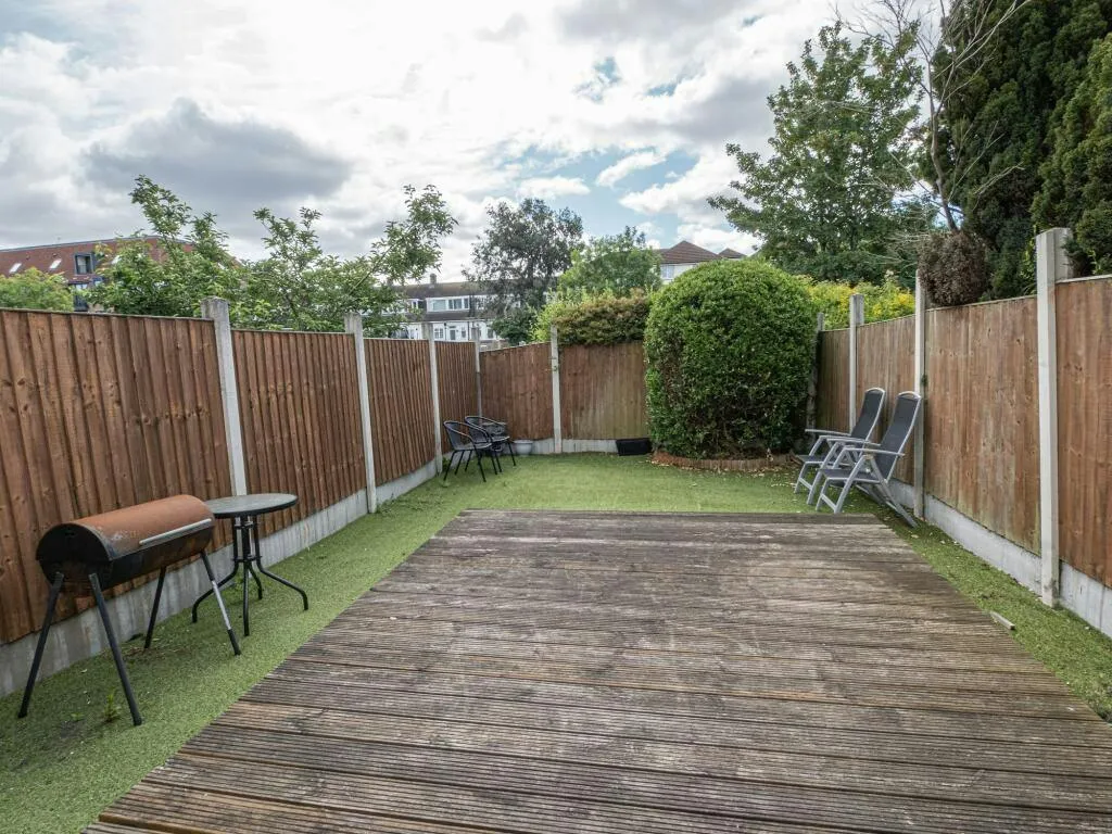 Hazel Tree Road, Watford, WD24, photo 10