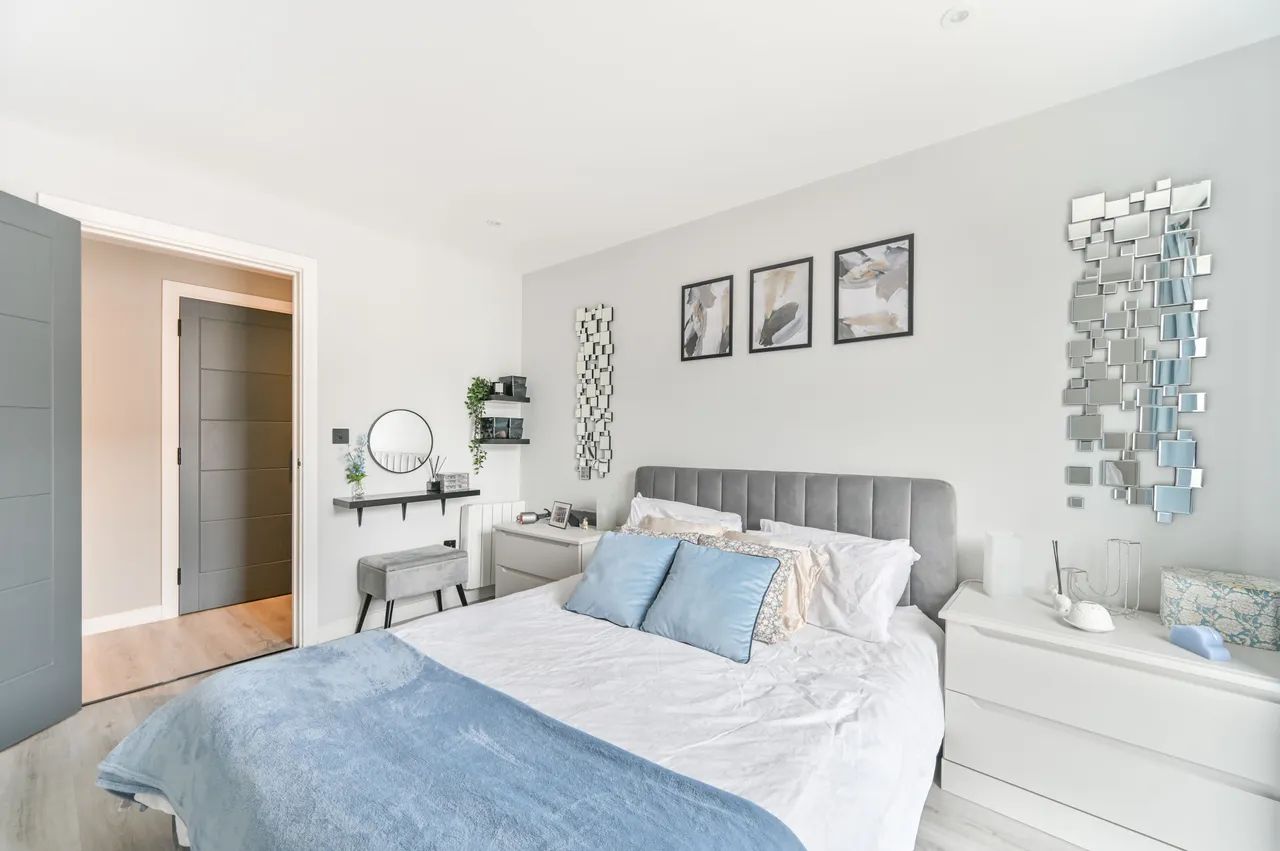 Flat 3, Oak House, London, photo 12