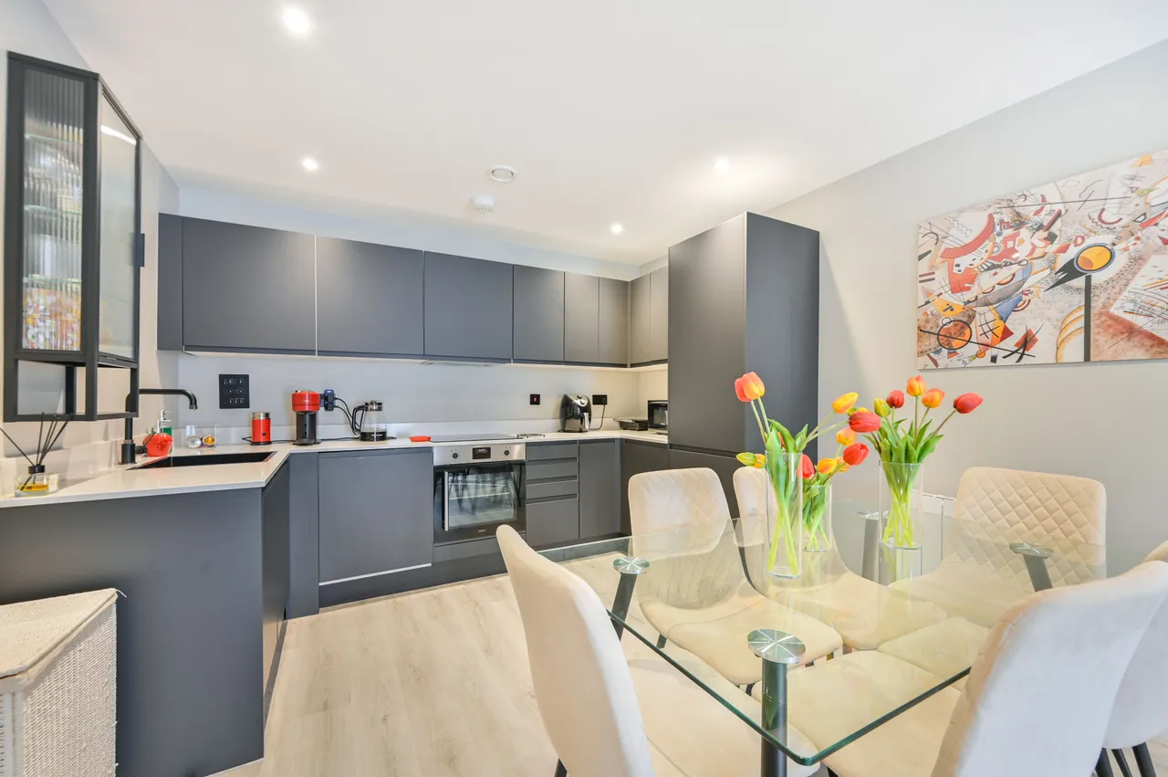 Flat 3, Oak House, London, photo 11