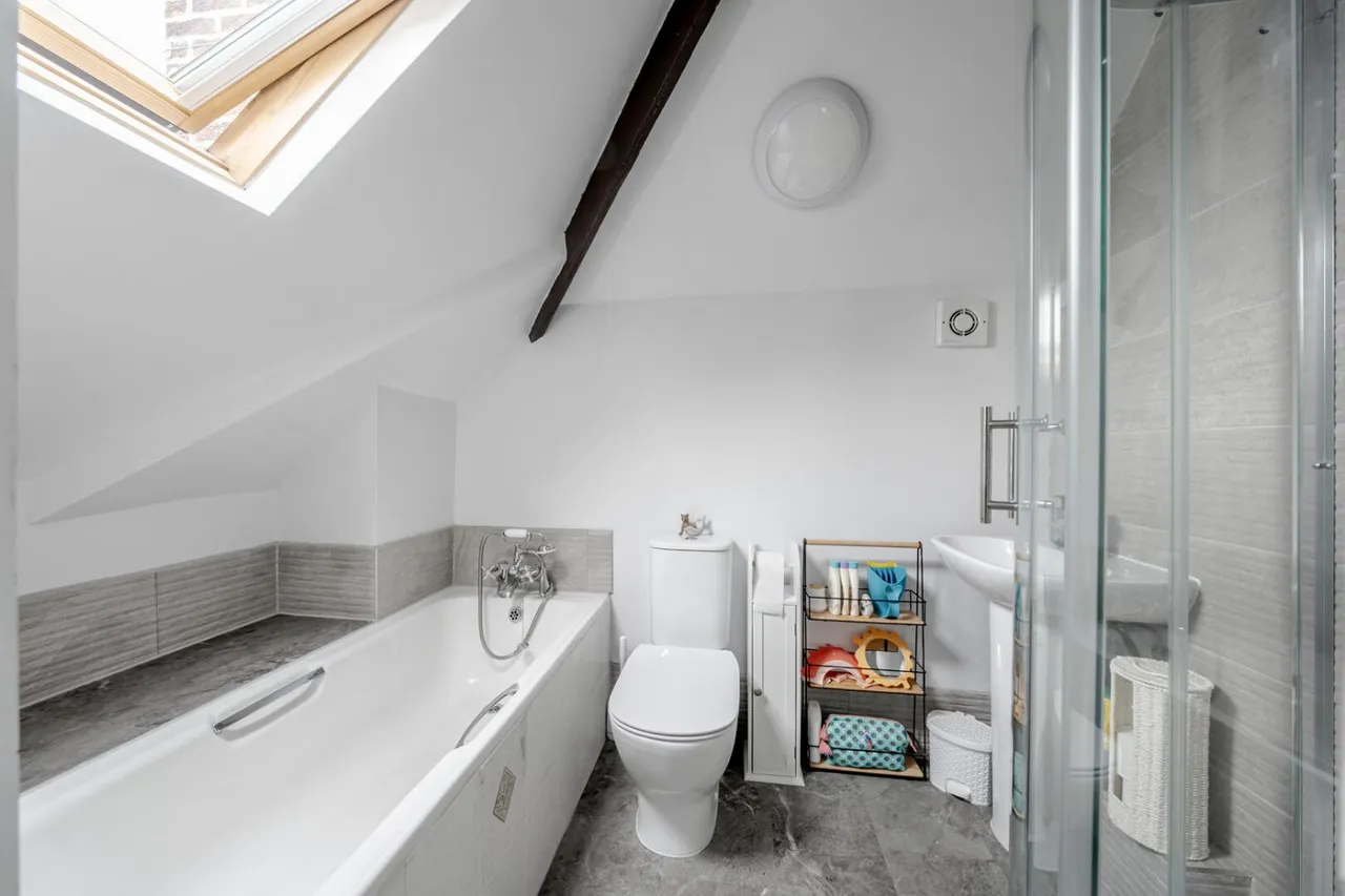 Stutton Road, Tadcaster, LS24, photo 12