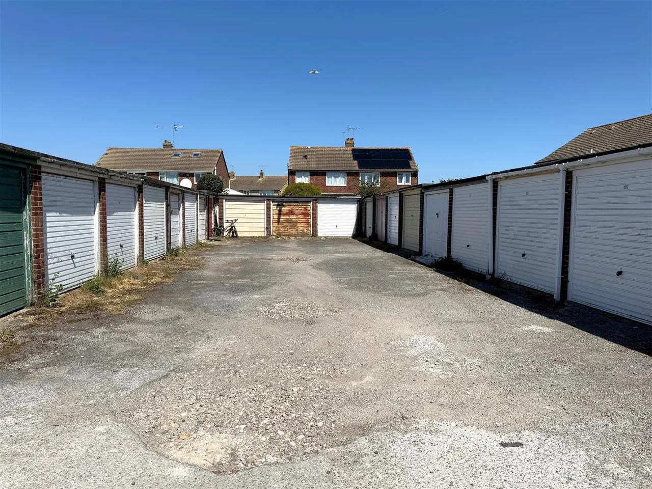 Southdownview Road, Worthing, photo 2