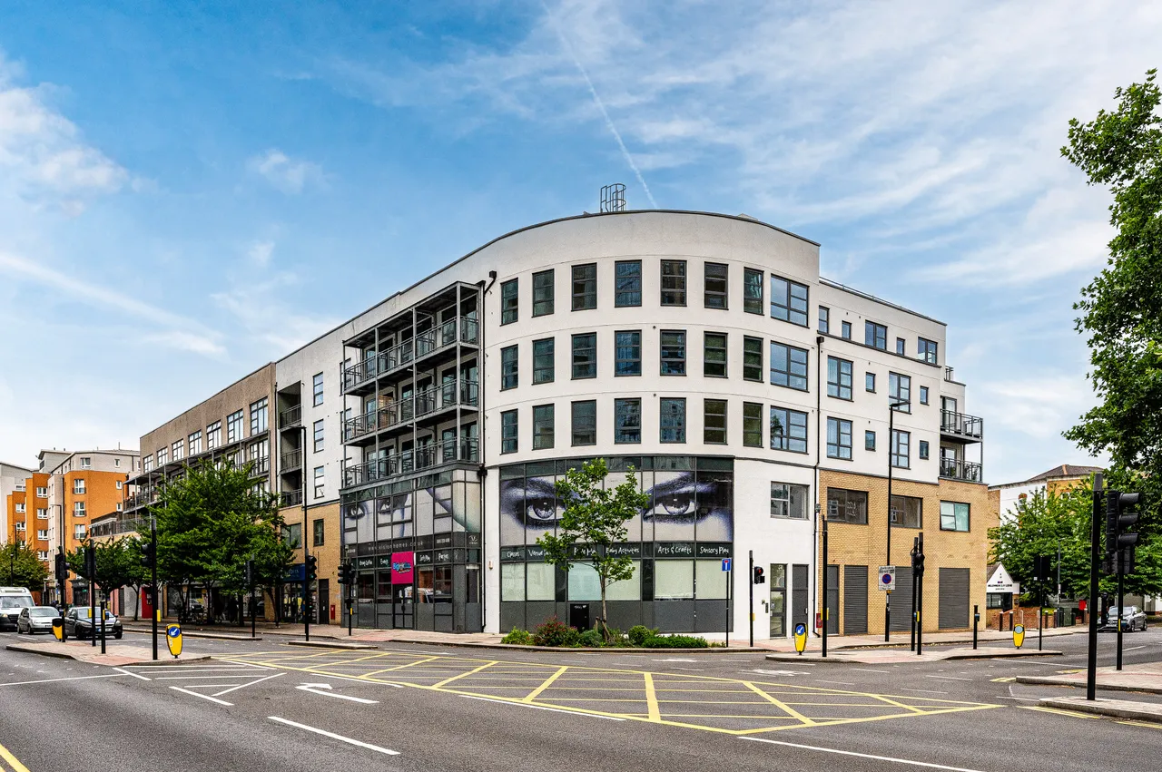 17 Meridian Point, Creek Road, London, photo 4