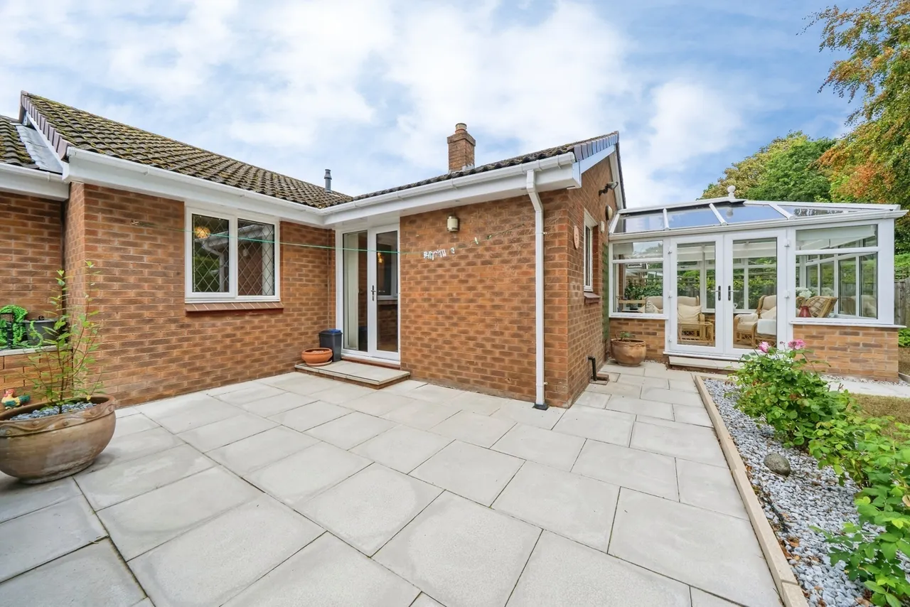 Perth Close, Fearnhead, Warrington, Cheshire, WA2, photo 16