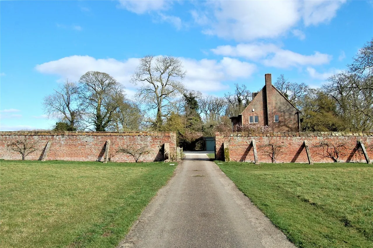 Hawstead Place Farm, Hawstead, IP29, photo 2