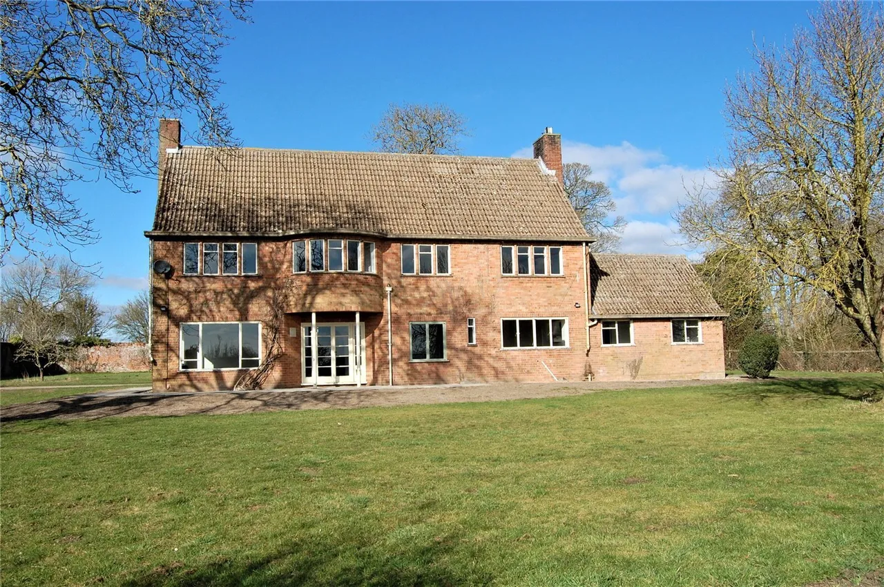 5 bed property to rent, Hawstead Place Farm, Hawstead, IP29