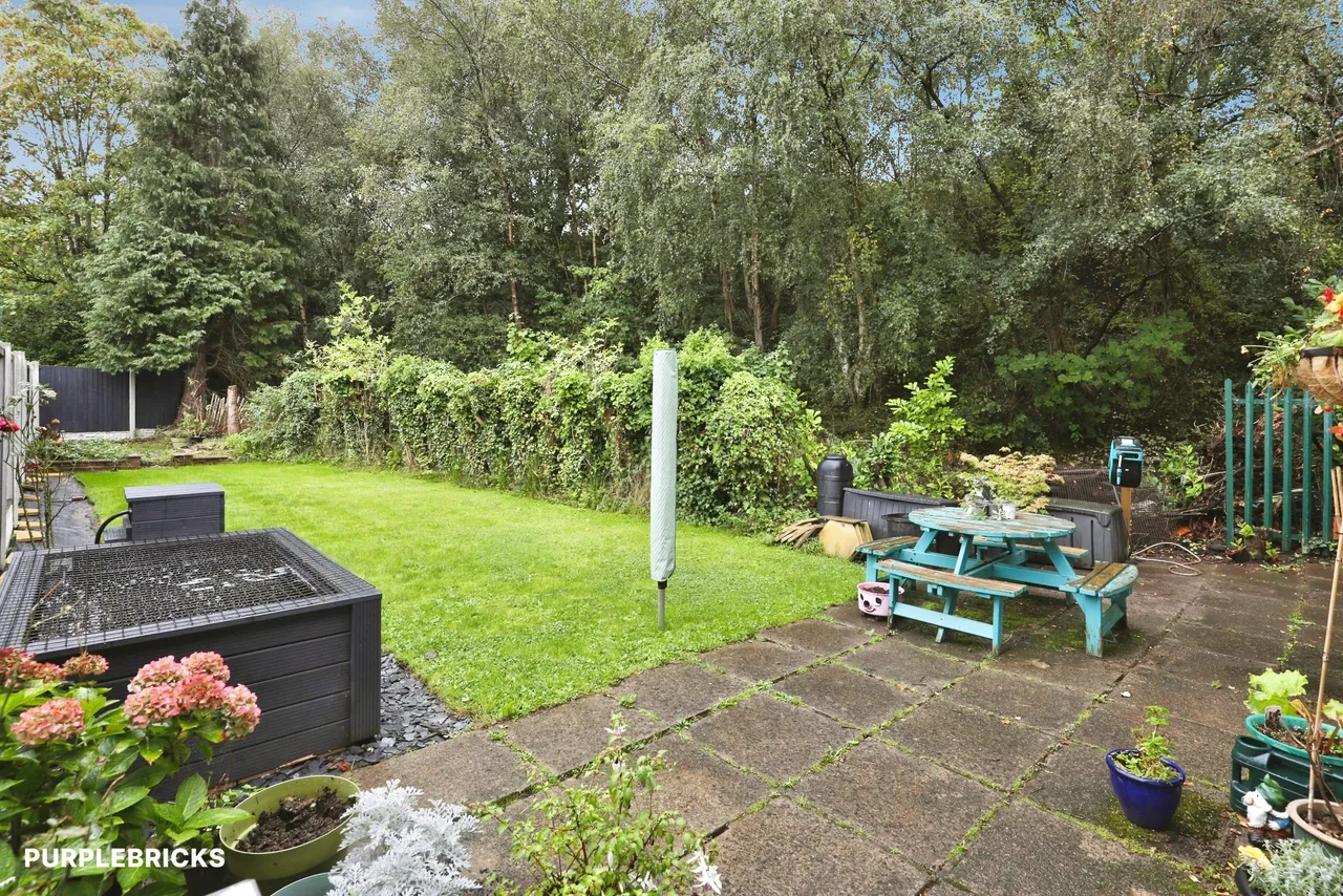 Rawlinson Crescent, Knowsley, L26, photo 3
