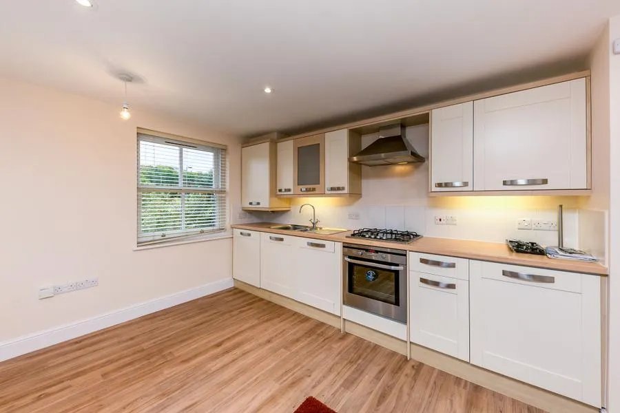 London Road, Guildford, GU1, photo 7