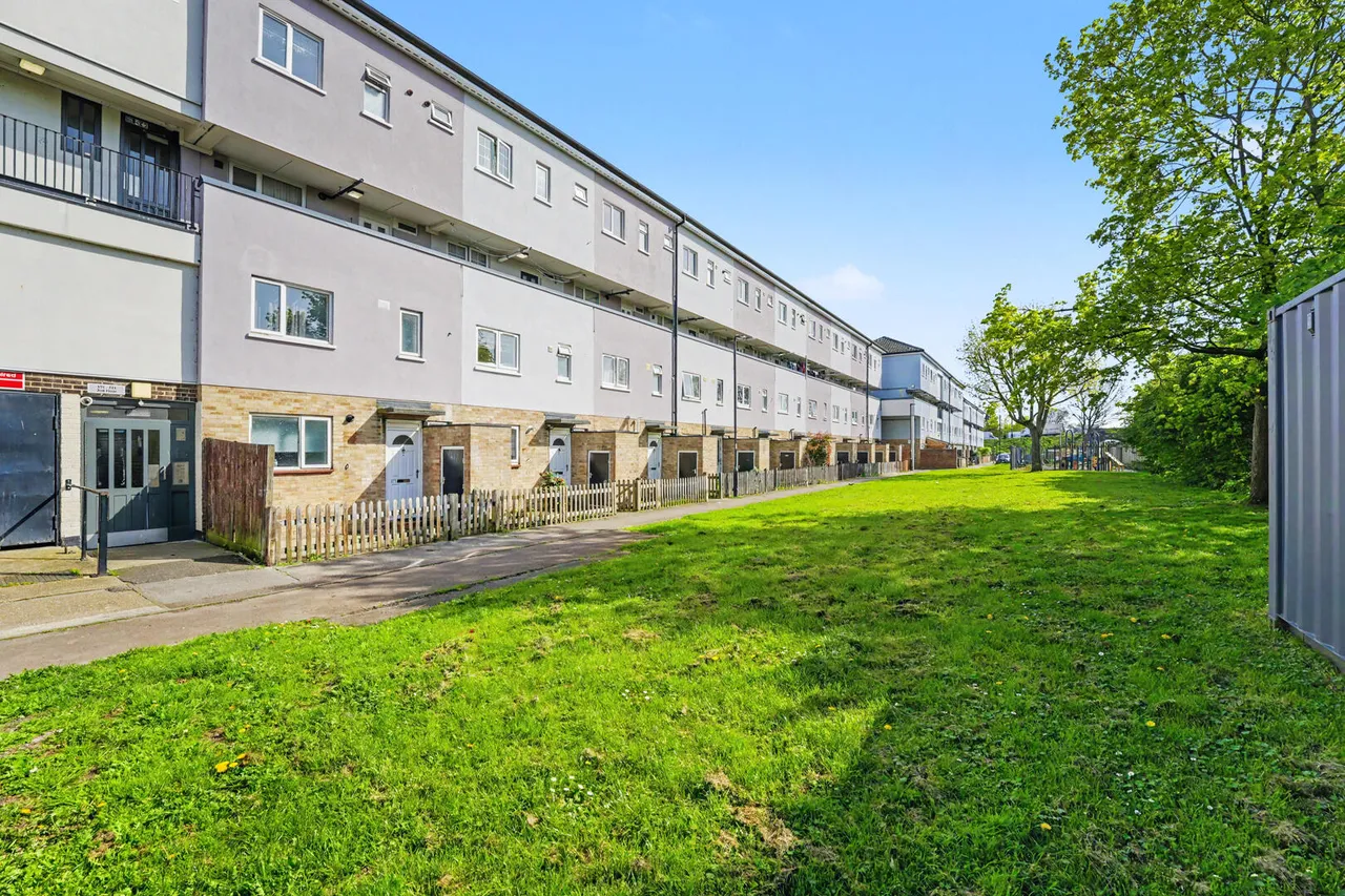 Lytchet Way, Enfield, EN3, photo 18