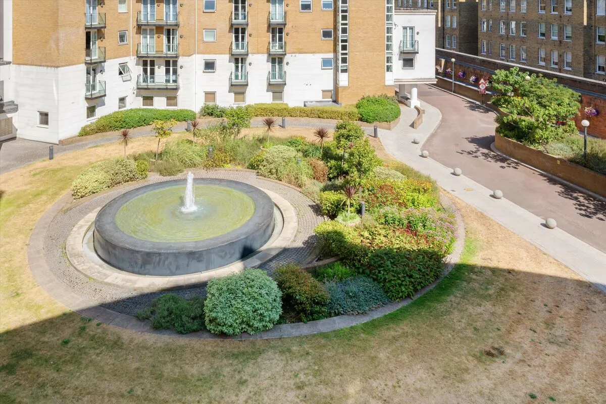 Palgrave Gardens, London, NW1, photo 11