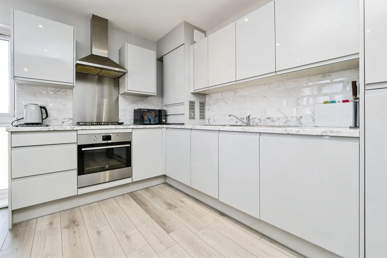 Heriot Road, Rainham, RM13, photo 15