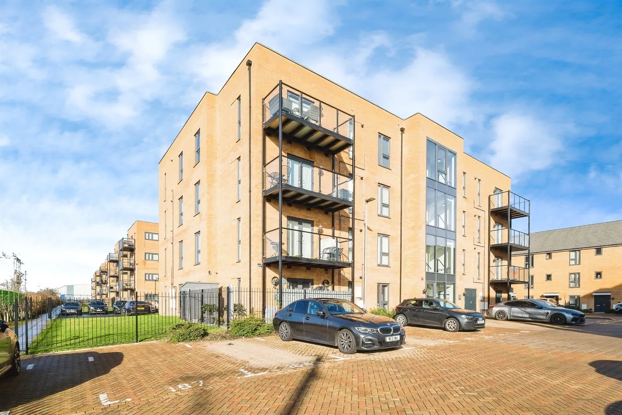 Heriot Road, Rainham, RM13, photo 8