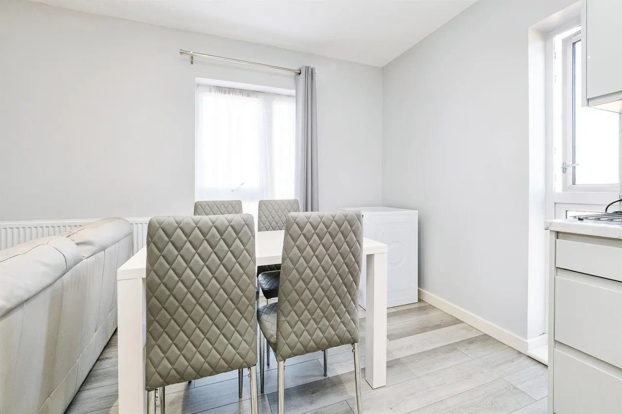 Heriot Road, Rainham, RM13, photo 18