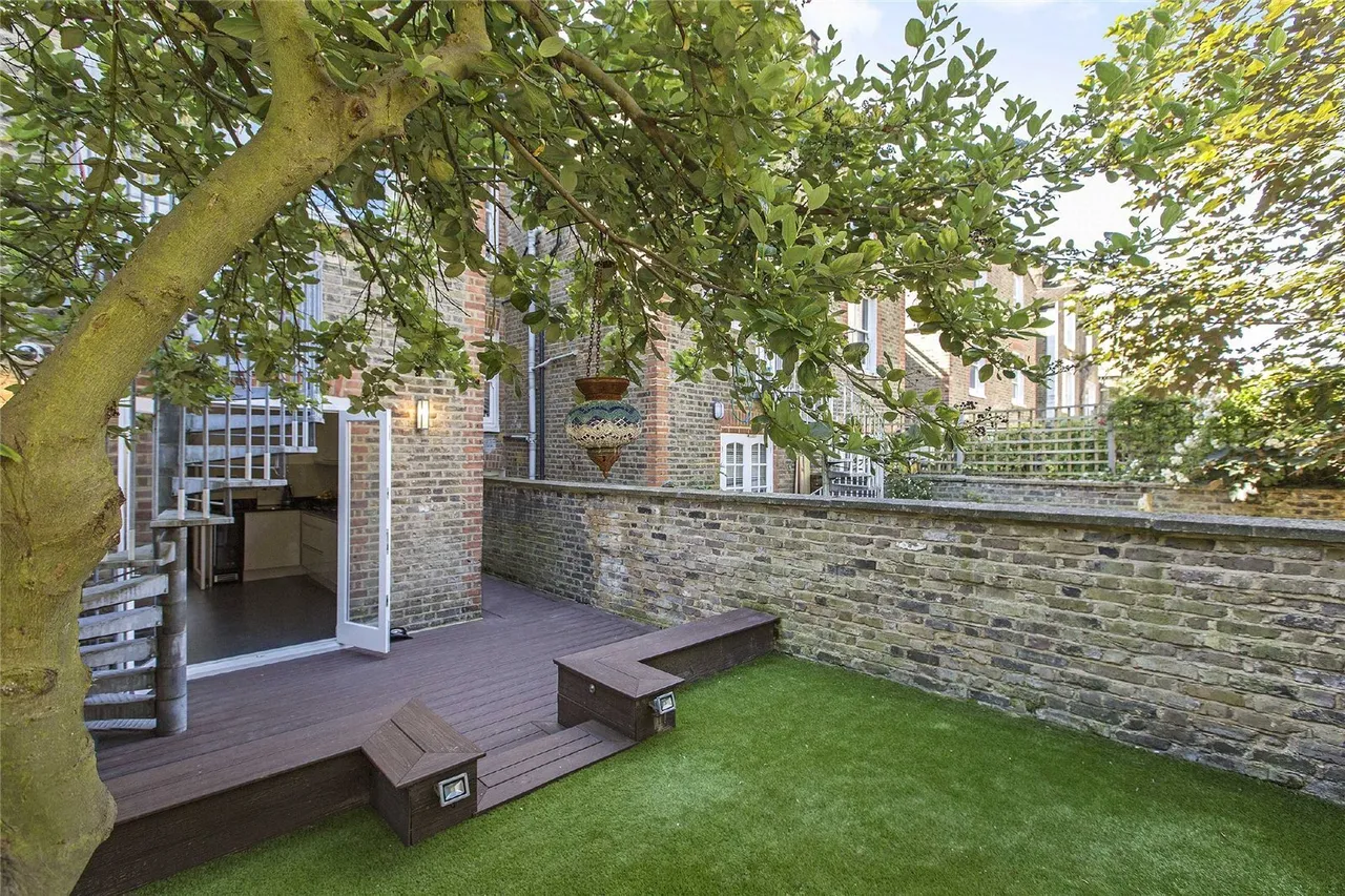 2 bed flat for sale — Rosebury Road, Fulham, London, SW6
