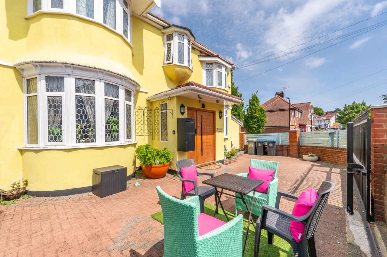 119 Cairnfield Avenue, London, photo 4