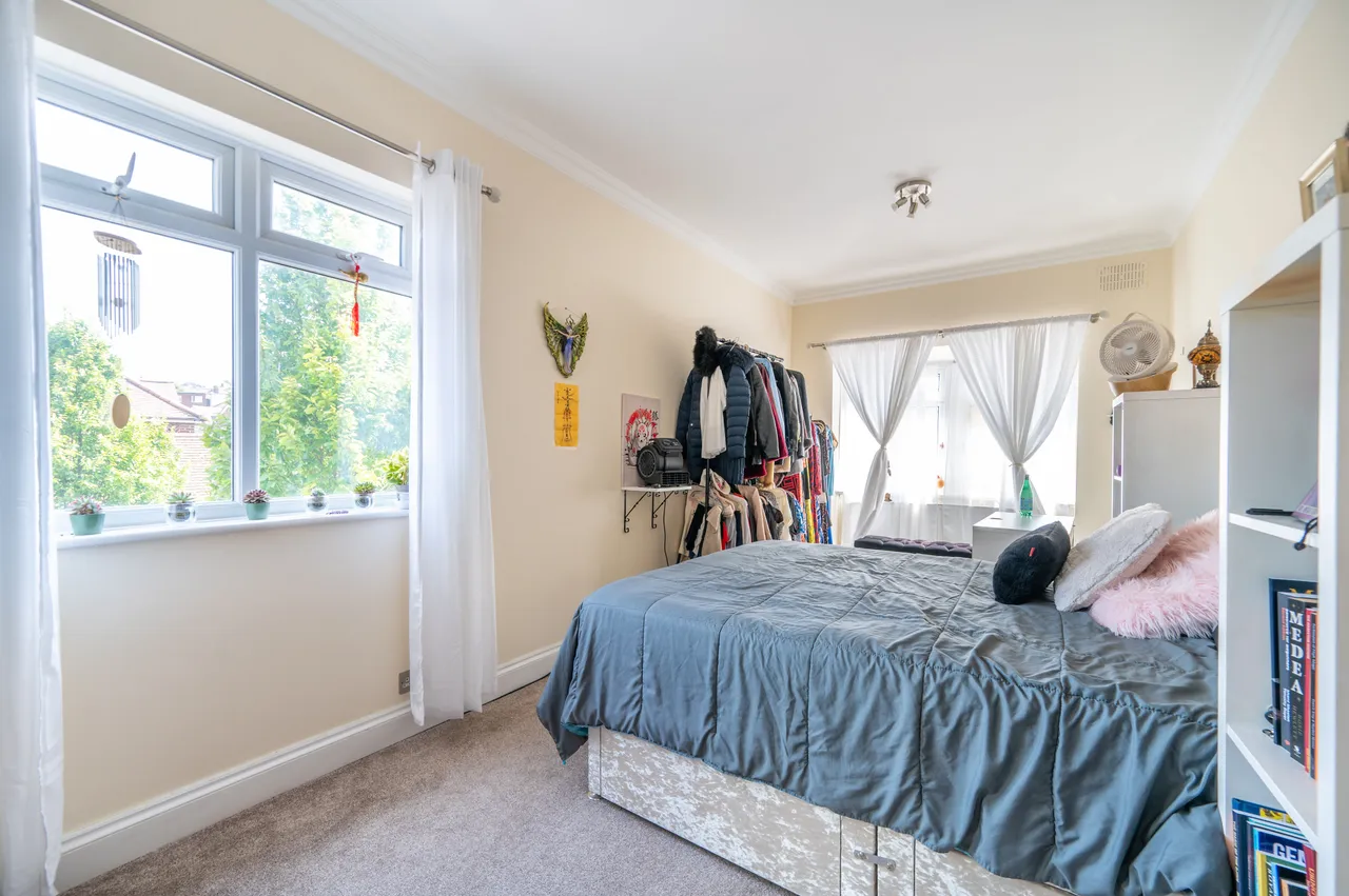 119 Cairnfield Avenue, London, photo 10
