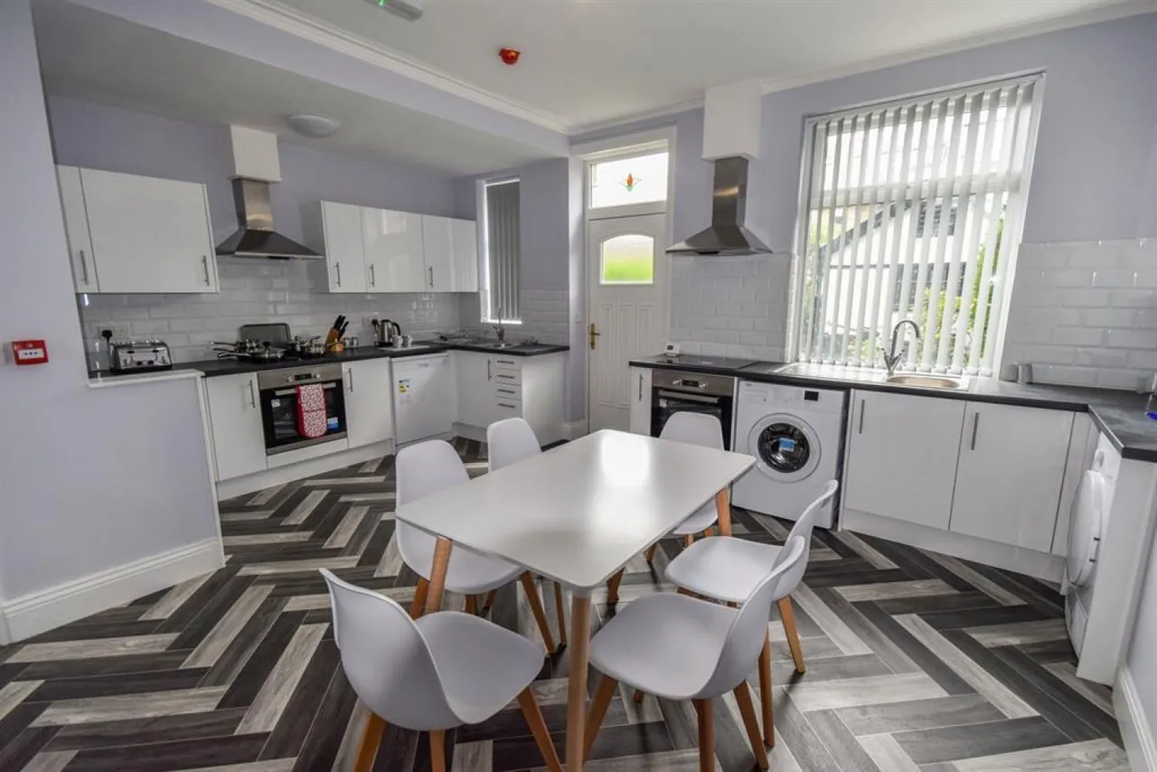 Marlborough Road, Shipley, BD18, photo 3