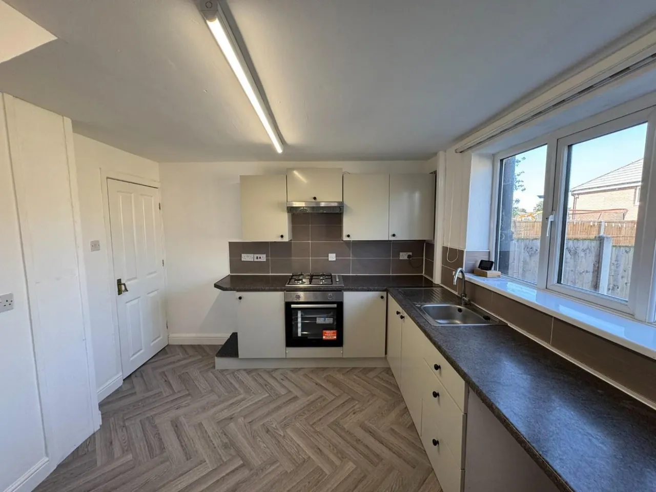 St. Andrews Road, WF10, photo 4