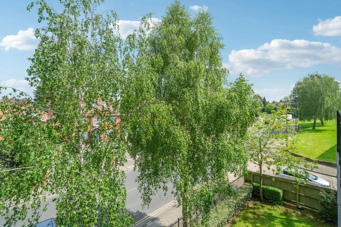 Marsh Road, Pinner, HA5, photo 17