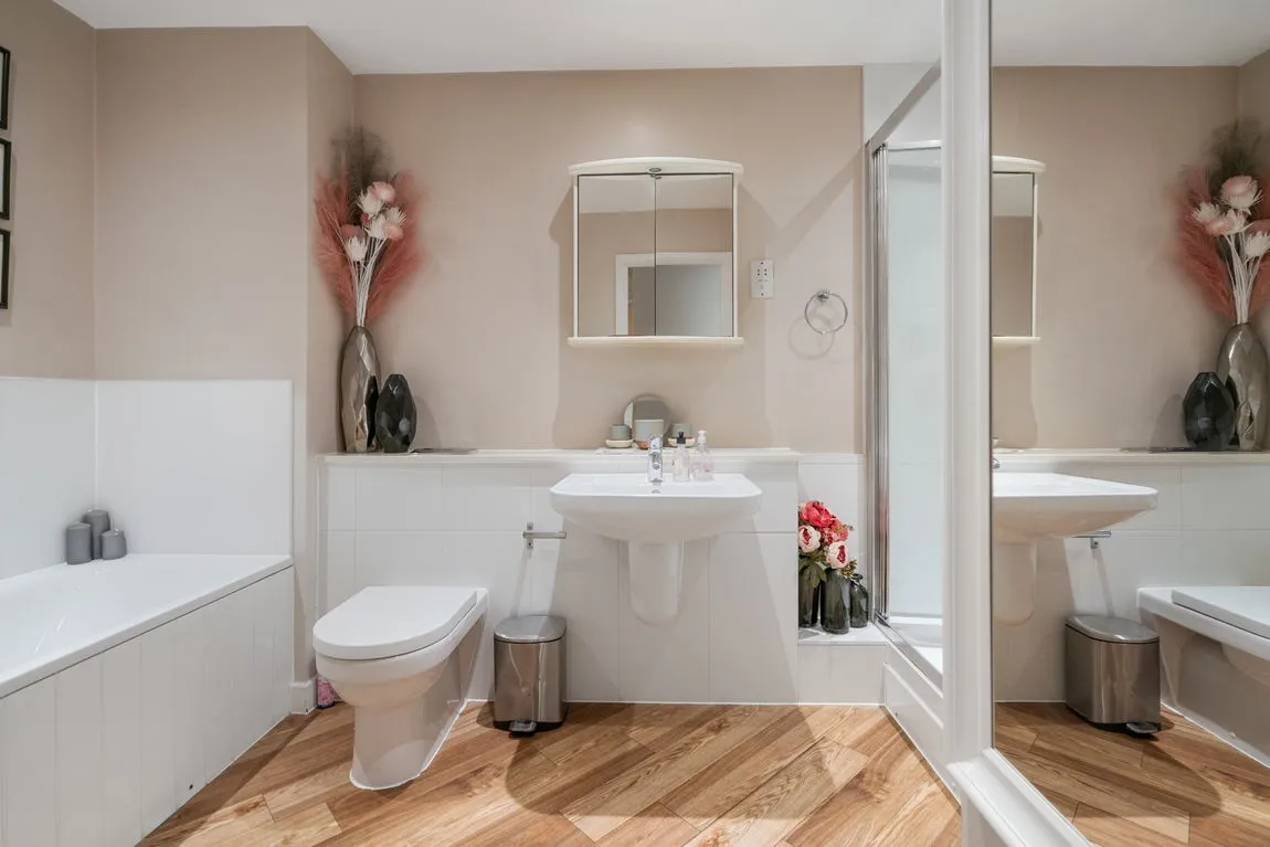 Marsh Road, Pinner, HA5, photo 11