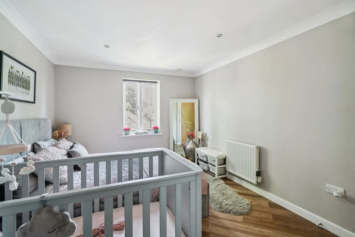 Marsh Road, Pinner, HA5, photo 12