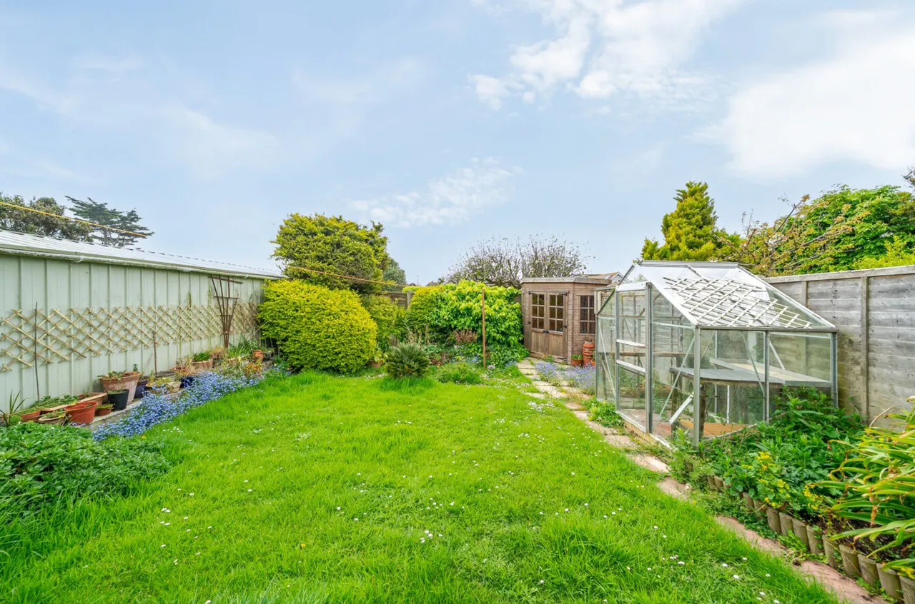 Seafield Close, East Wittering, PO20, photo 12