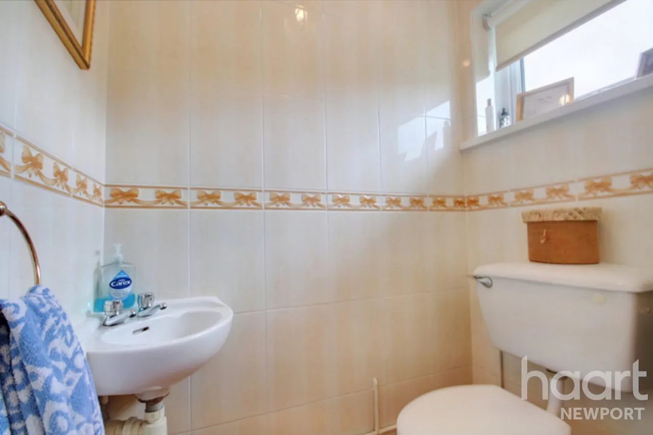 Pentre-Poeth Close, Newport, NP10, photo 11