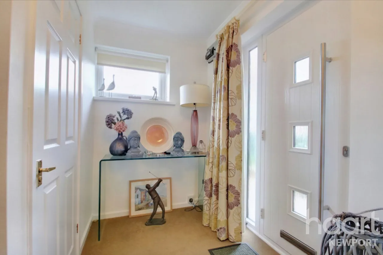 Pentre-Poeth Close, Newport, NP10, photo 10