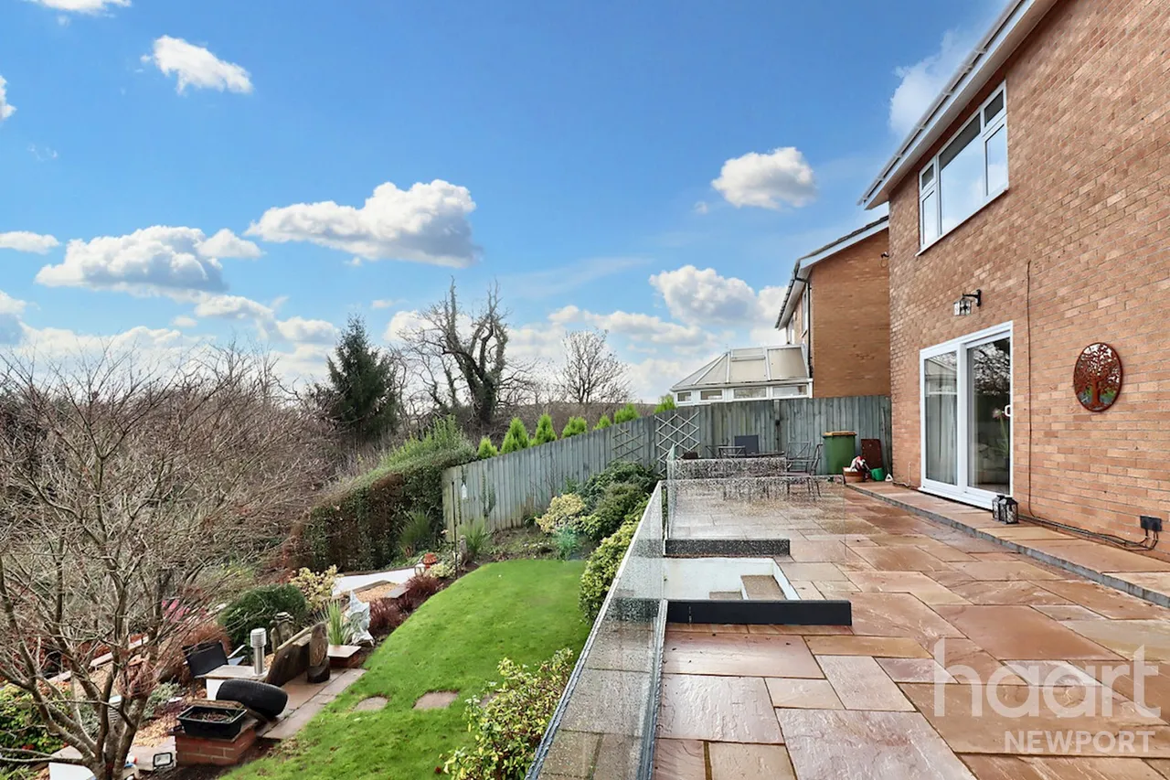 Pentre-Poeth Close, Newport, NP10, photo 19
