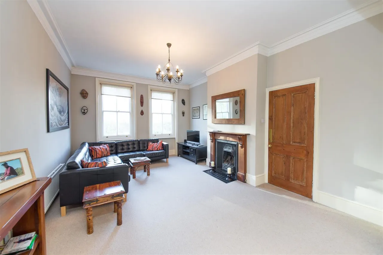 2 bed flat for sale, Exeter Road, Kilburn, NW2