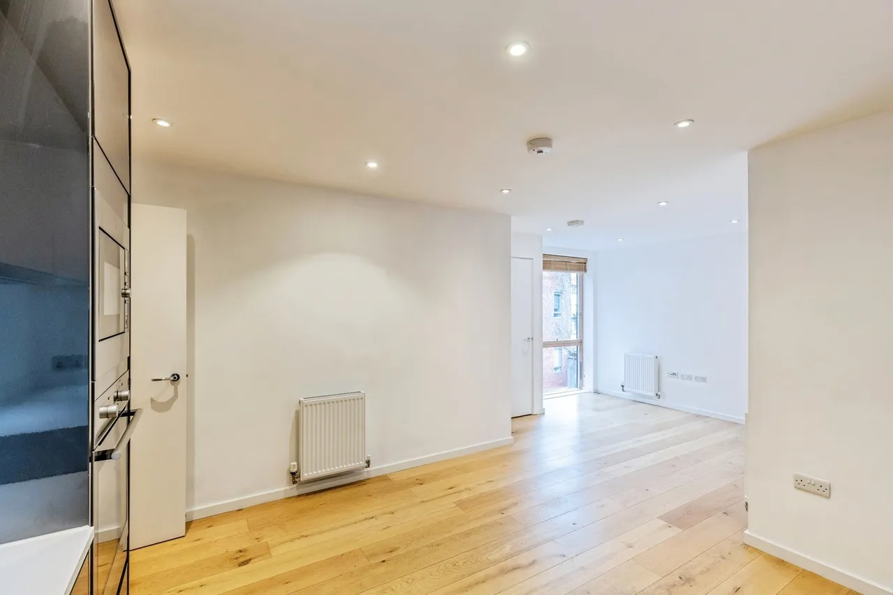 2 bed flat for sale, Surrey Street, Bristol, BS2