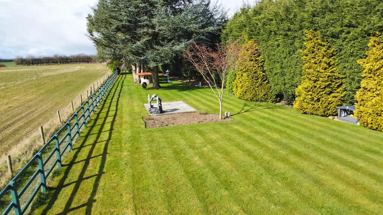 Malton Road, Cherry Burton, photo 33