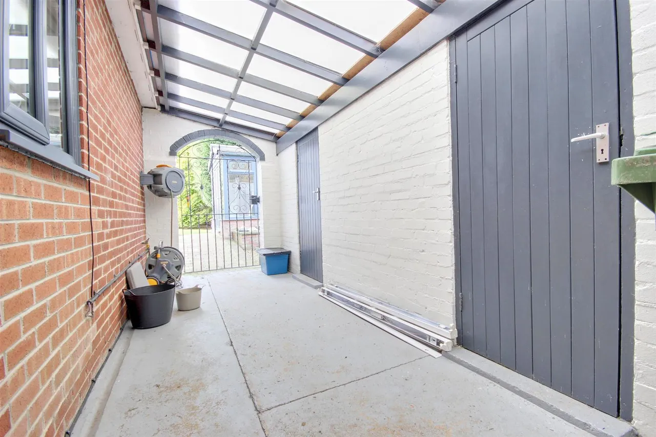 Malton Road, Cherry Burton, photo 30