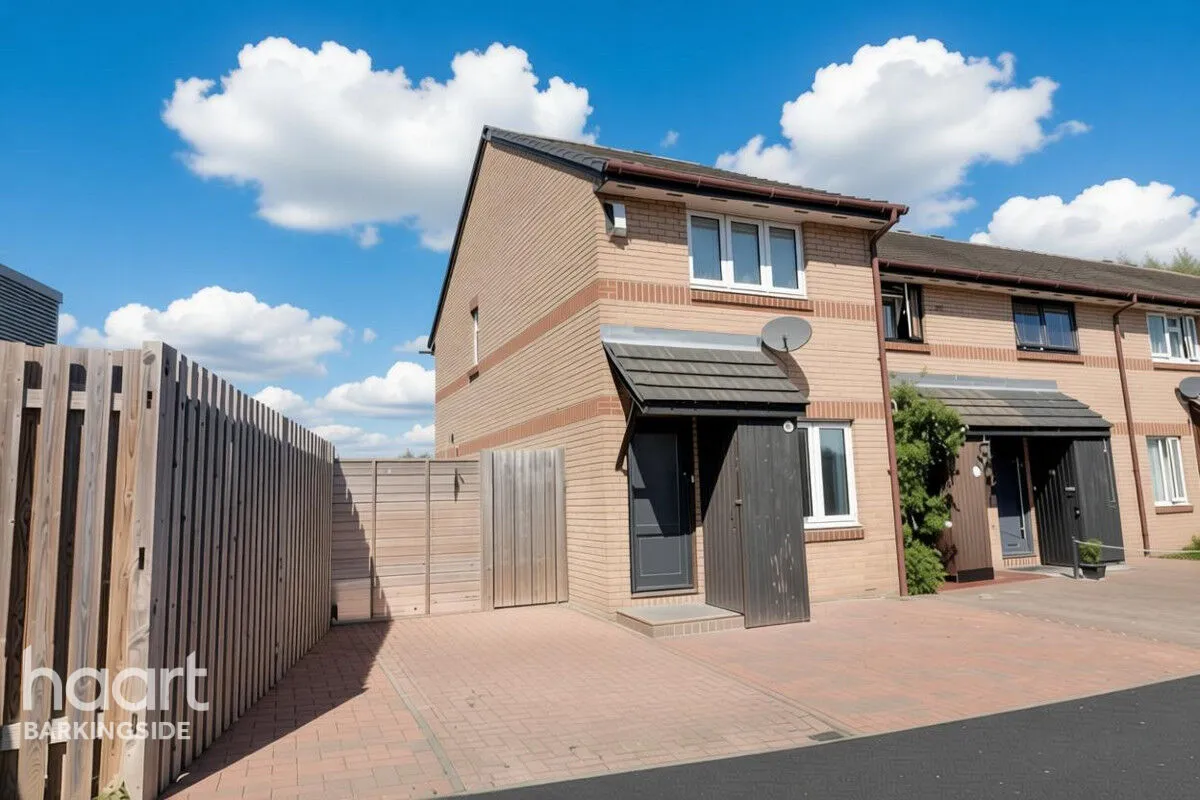 Torbitt Way, Newbury Park, IG2, photo 12