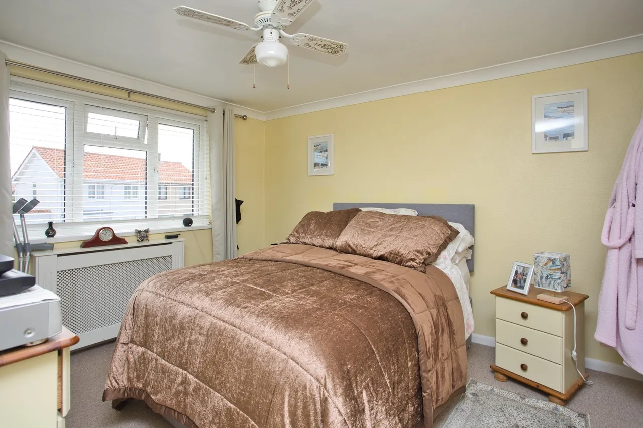 St. Augustines Road, Deal, CT14, photo 9
