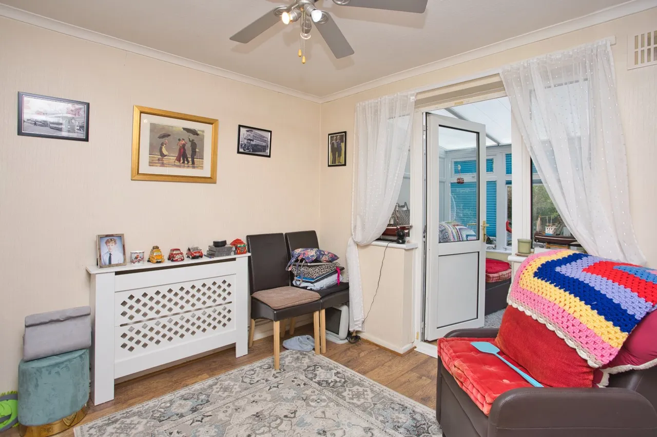 St. Augustines Road, Deal, CT14, photo 5