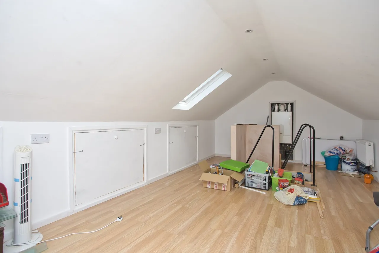 St. Augustines Road, Deal, CT14, photo 10