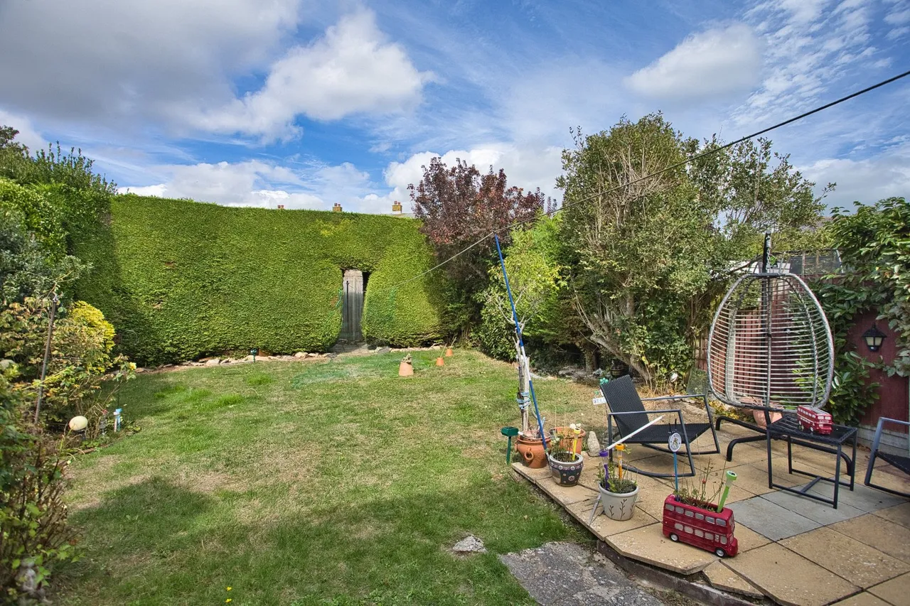 St. Augustines Road, Deal, CT14, photo 11