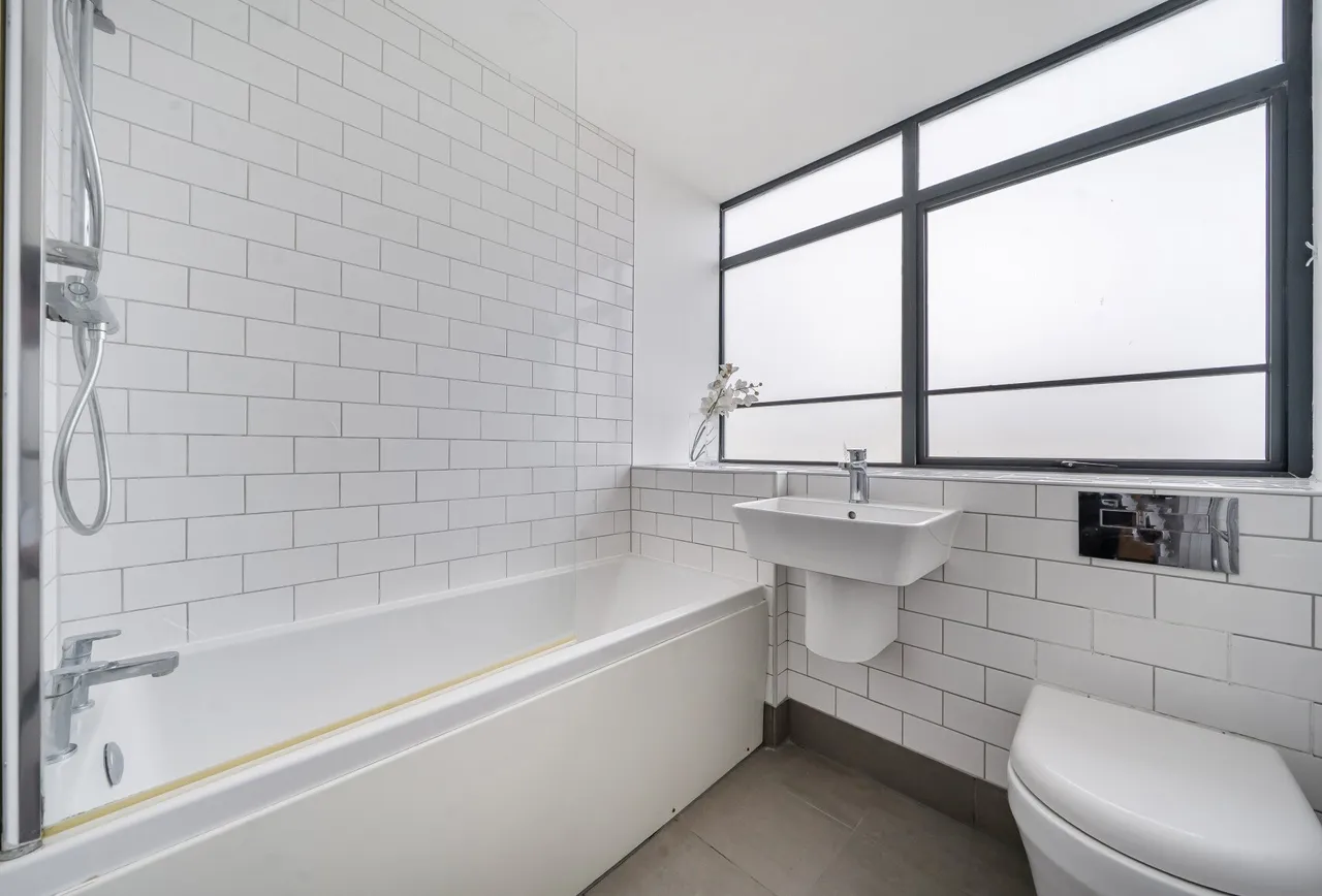 Cathedral House, Three Cocks Lane, GL1 2QU, photo 10
