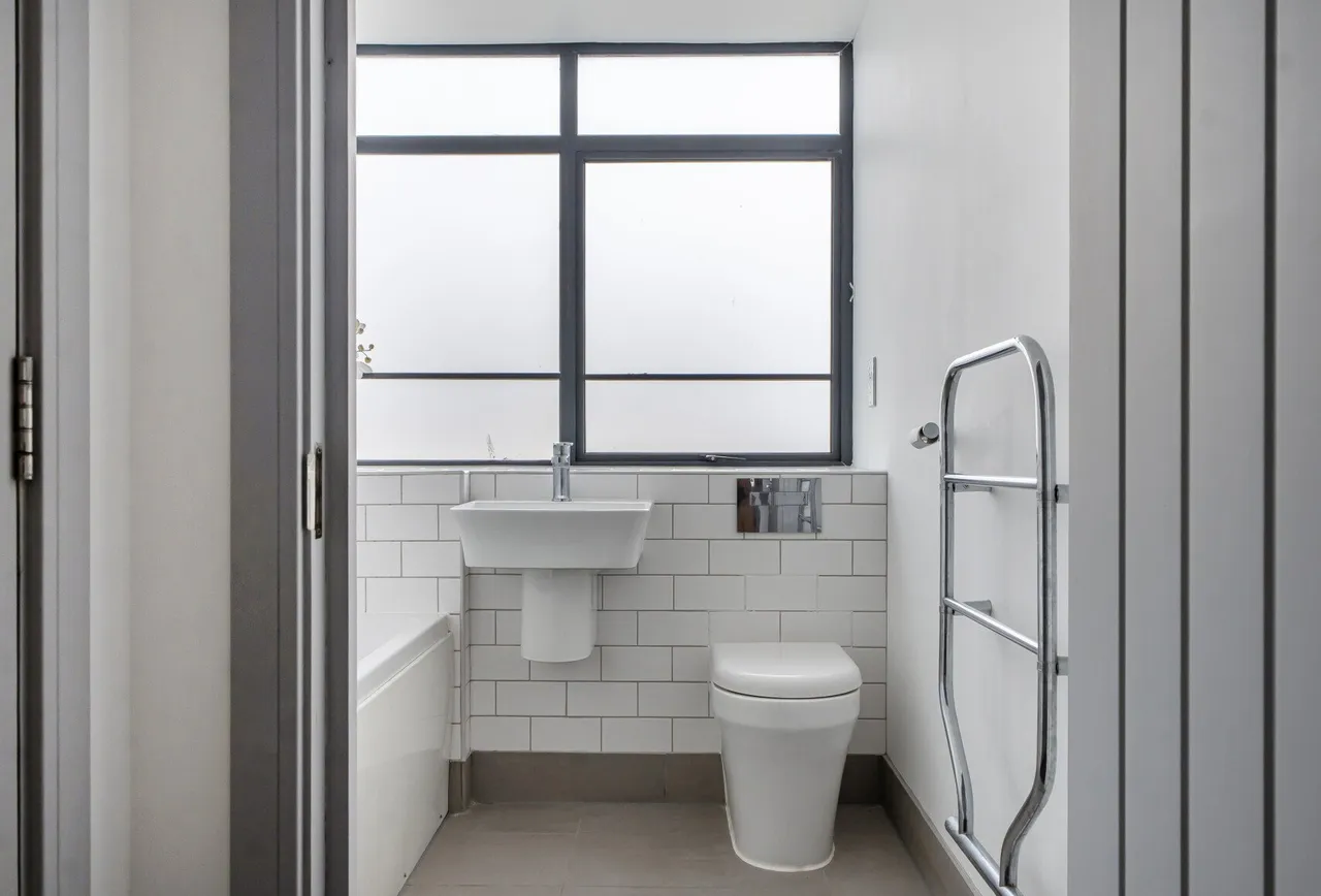 Cathedral House, Three Cocks Lane, GL1 2QU, photo 9