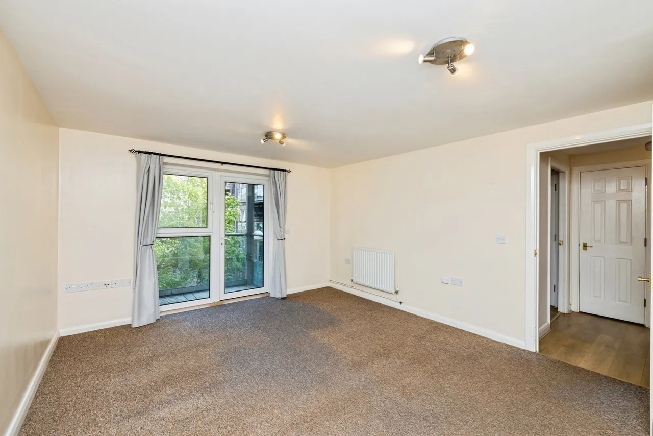 Bloomsbury House, 7 Chillington Drive, London, SW11, photo 11