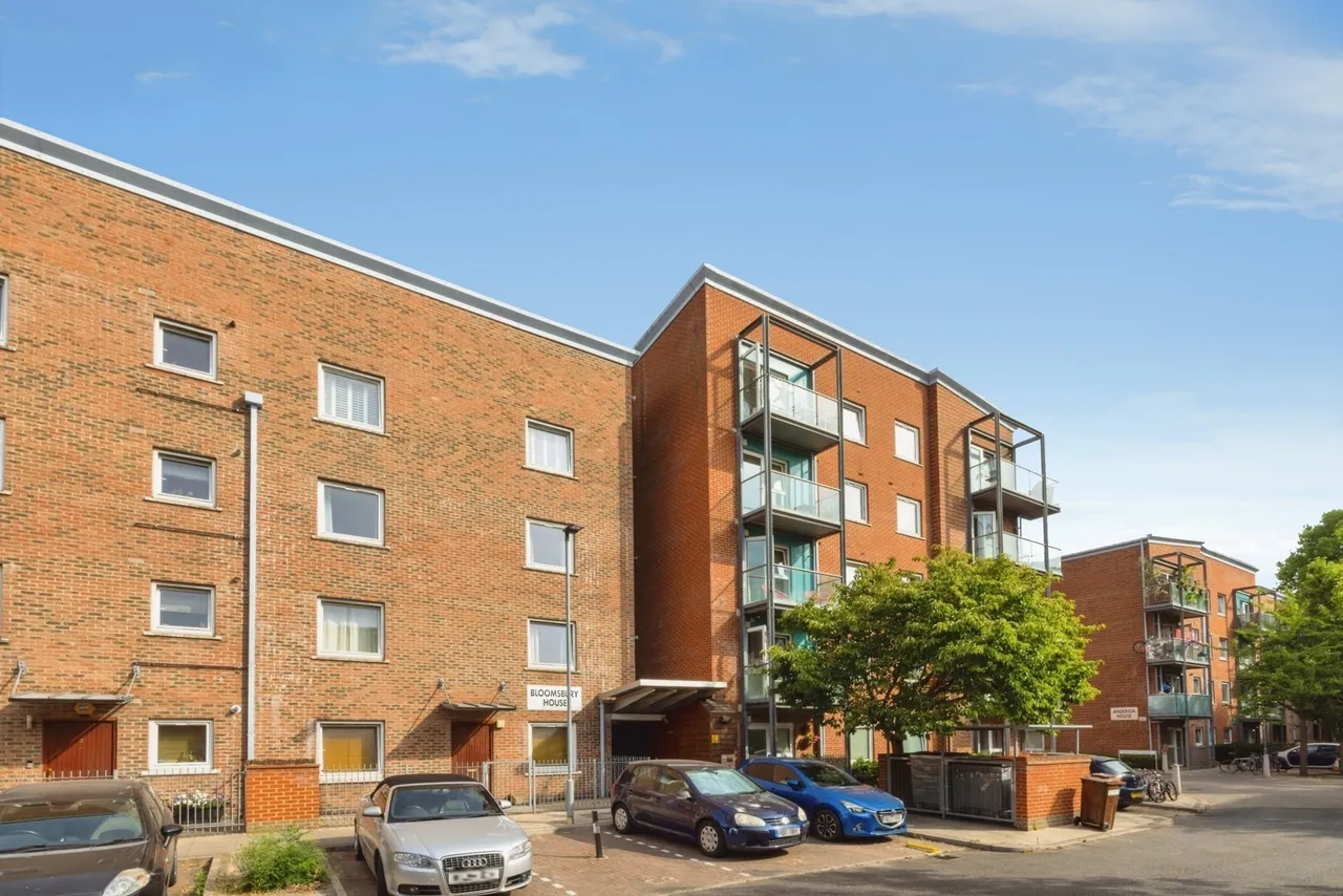 Bloomsbury House, 7 Chillington Drive, London, SW11, photo 20