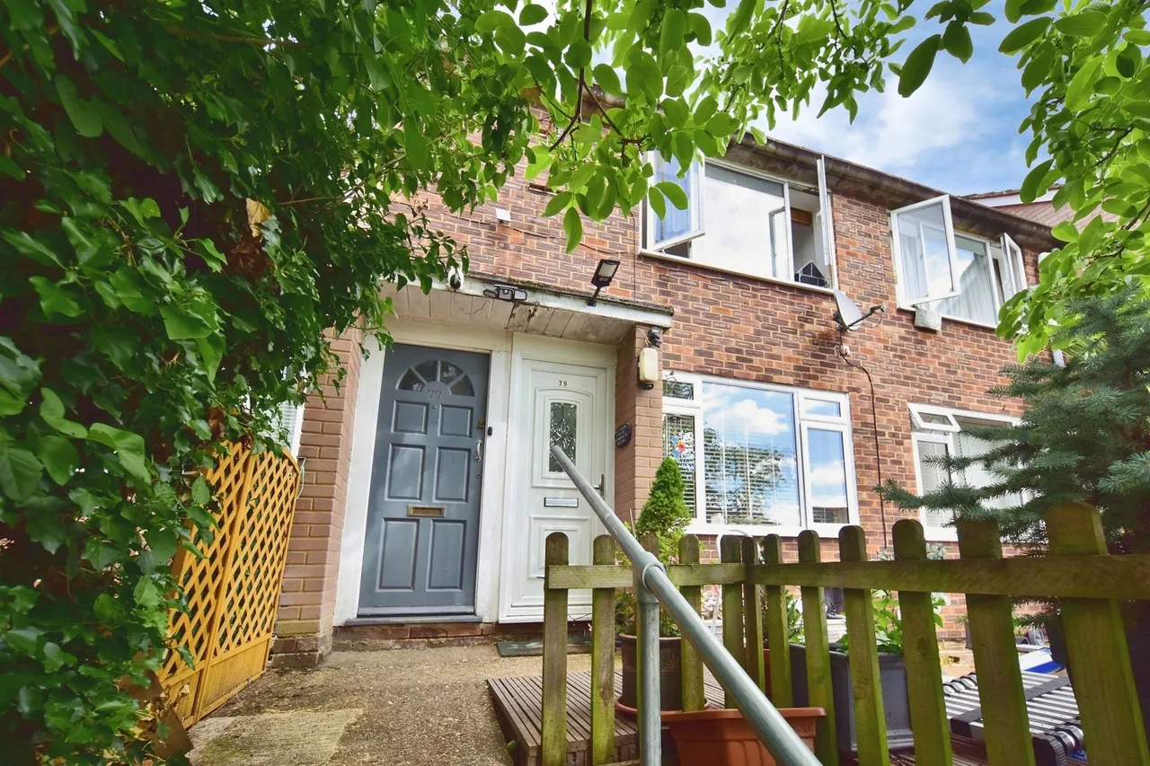 2 bed flat for sale — Roseholme, Maidstone