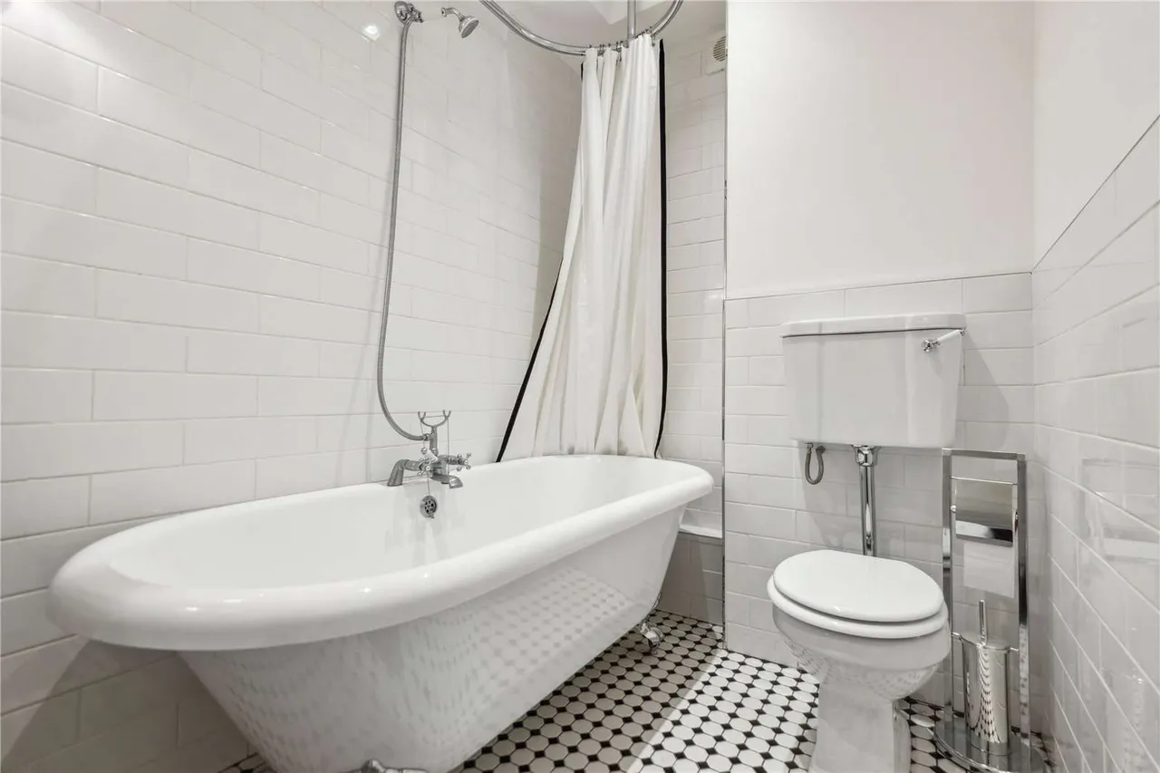 Queensway, London, W2 4RF, photo 12