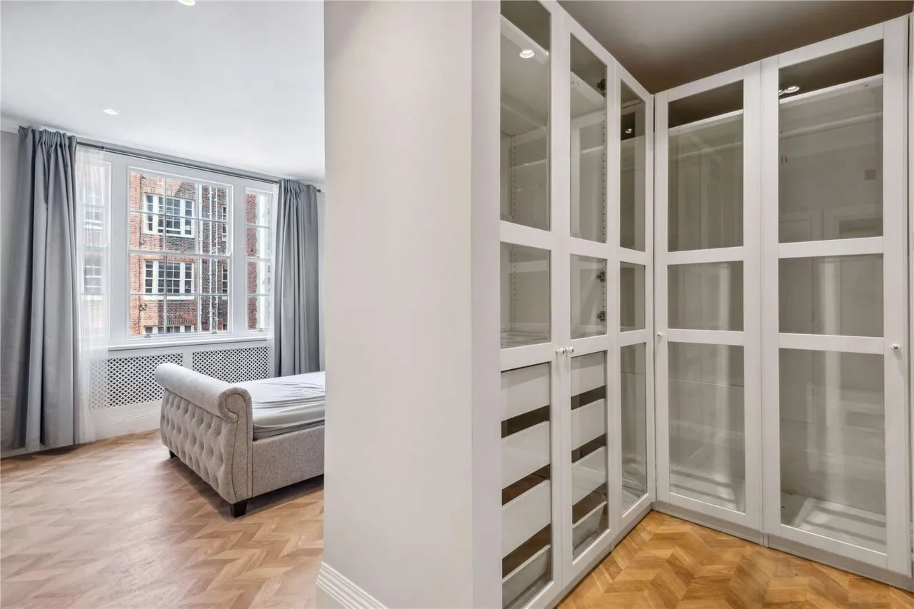 Queensway, London, W2 4RF, photo 9